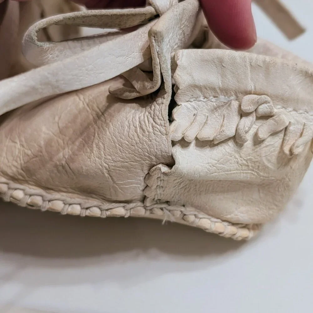 VTG White Leather Moccasin Baby Crib Shoes Sz 1 Infant Walker 0–3 Months Laces